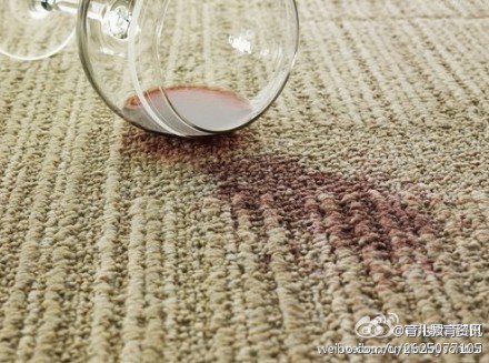 【去除宝宝衣服污渍巧用苏打粉】